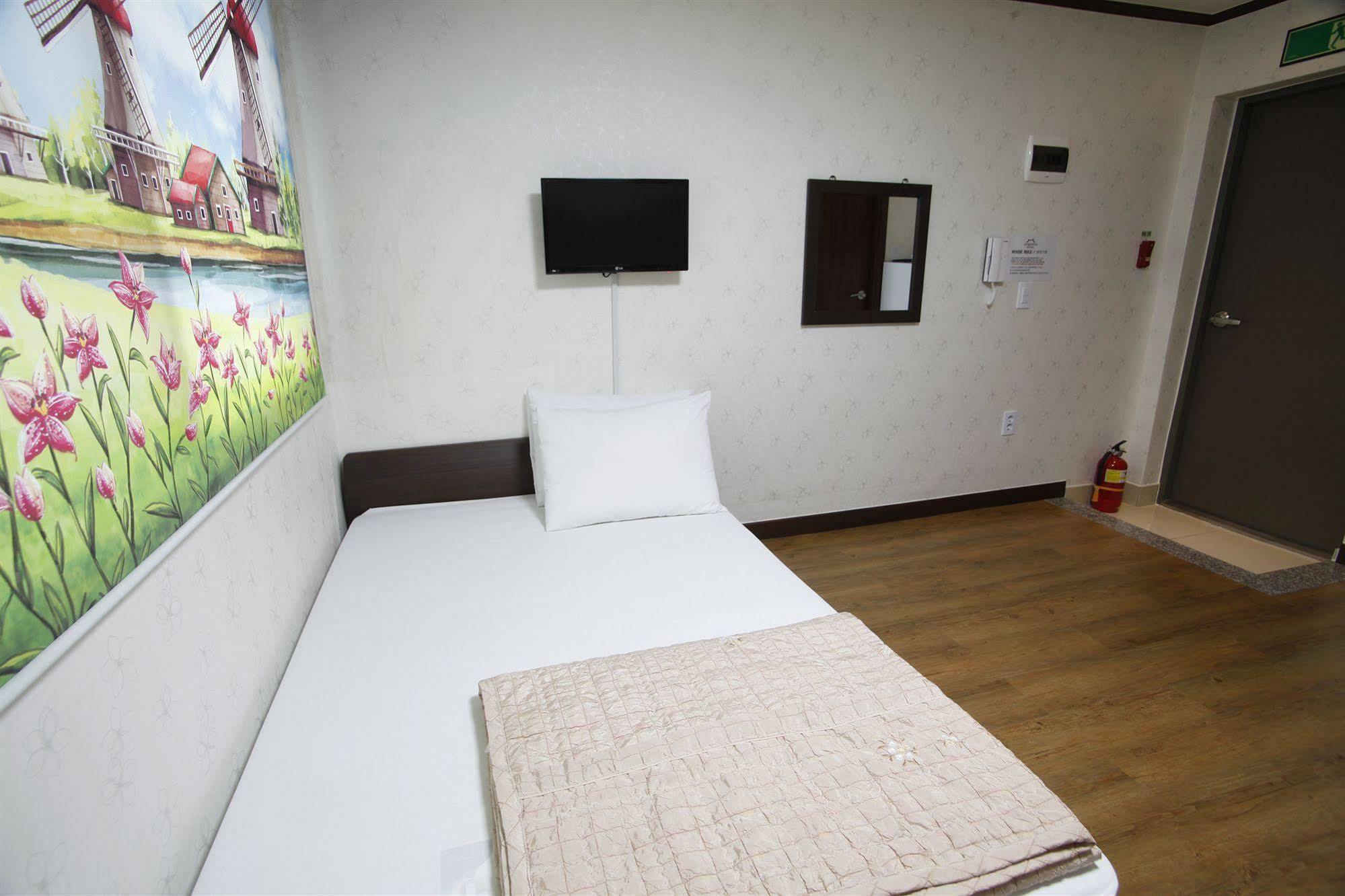 Petercat Hotel Insadong Сеул Екстериор снимка