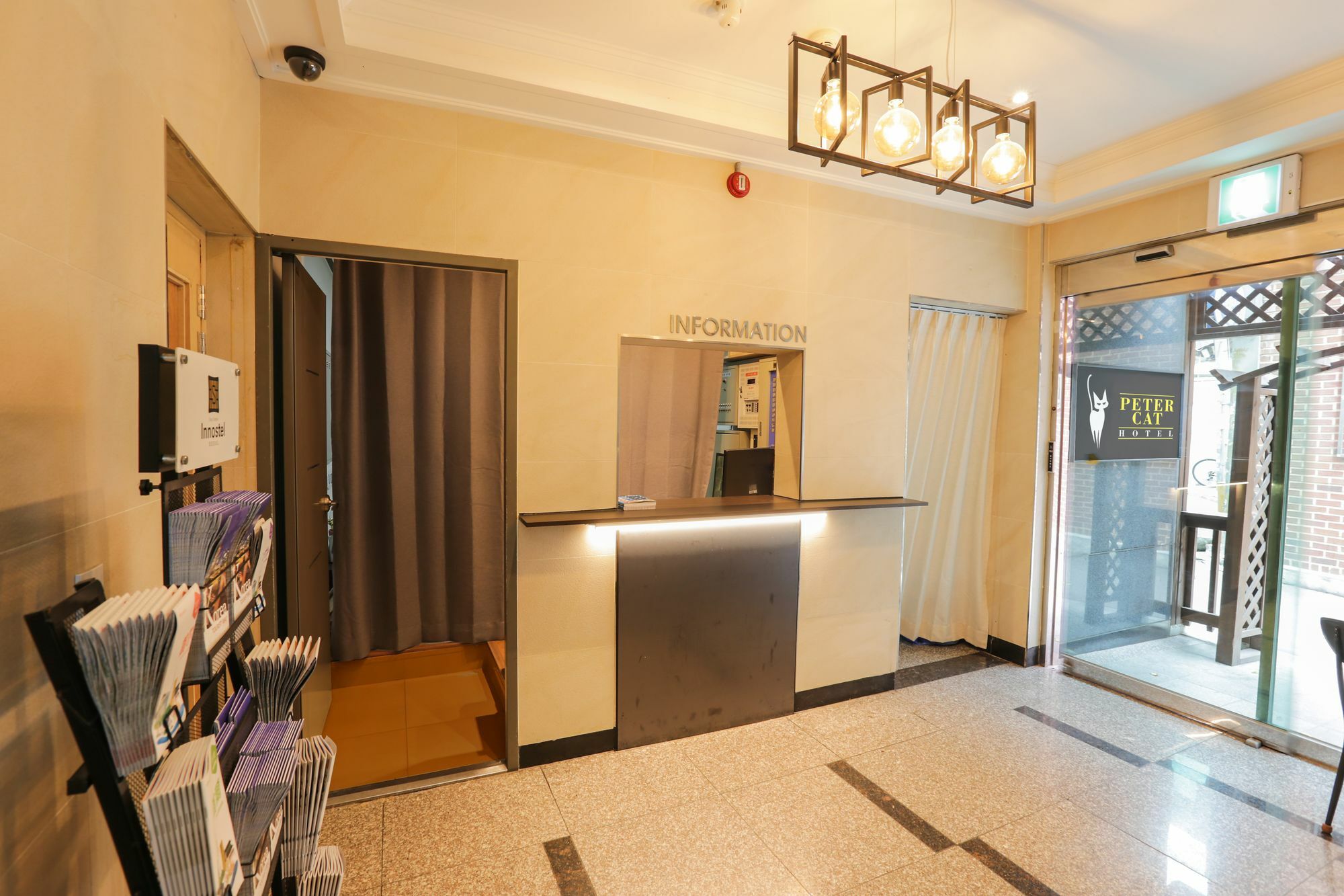 Petercat Hotel Insadong Сеул Екстериор снимка